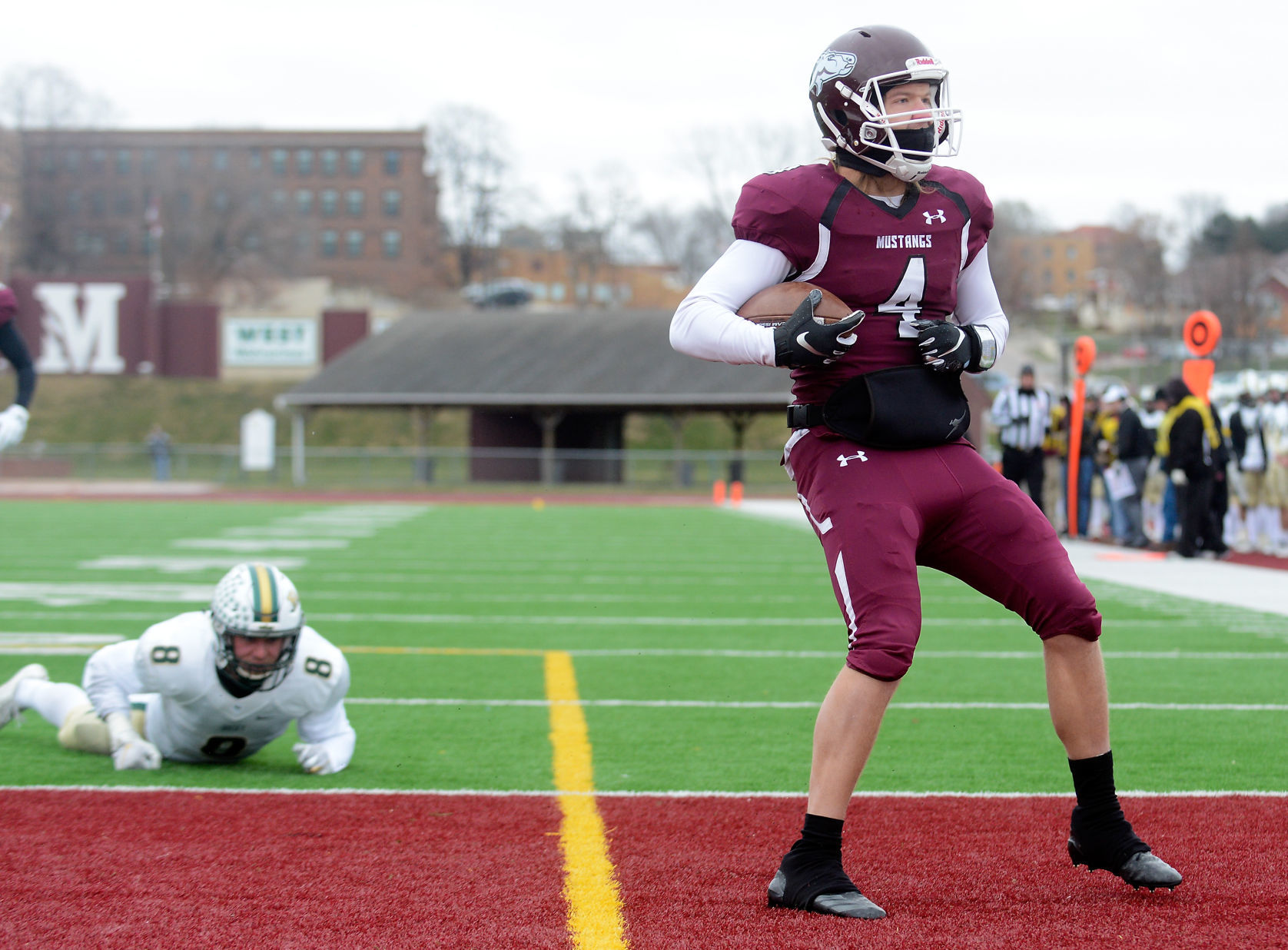 Football Rocky Mountain at Morningside